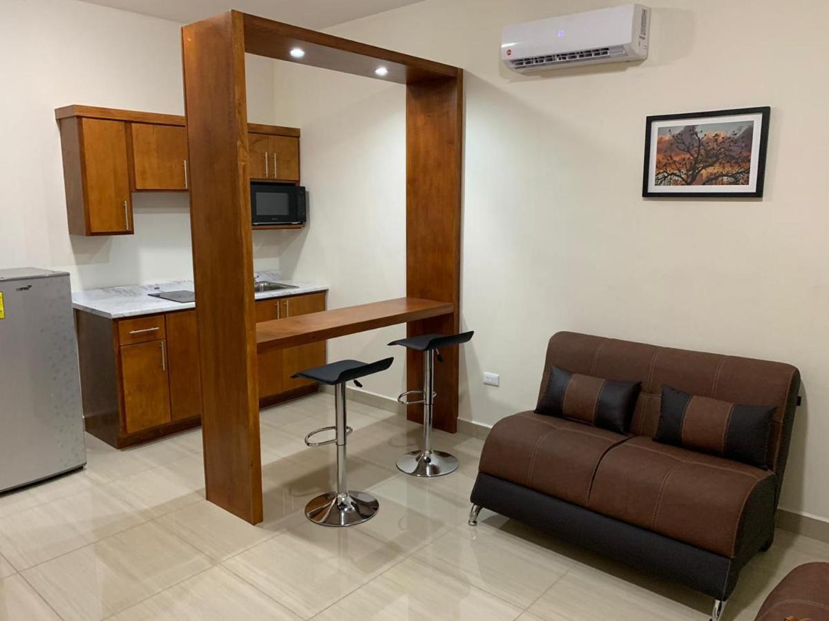 Cmg Suites Ciudad Acuña Eksteriør billede